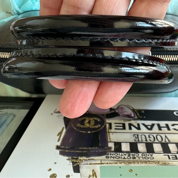 Louis Vuitton Electric Epi Alma Gm EUC black epi Leather - Picture 10 of 17